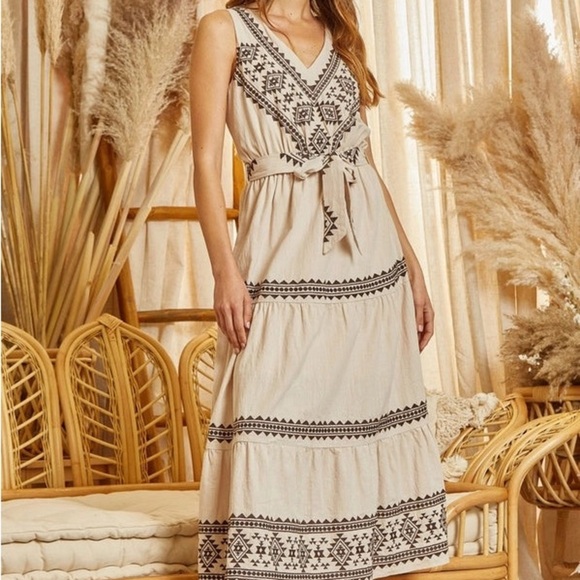 Savanna Jane Dresses & Skirts - Savanna Jane Embroidery Bohemian Cream Maxi Dress